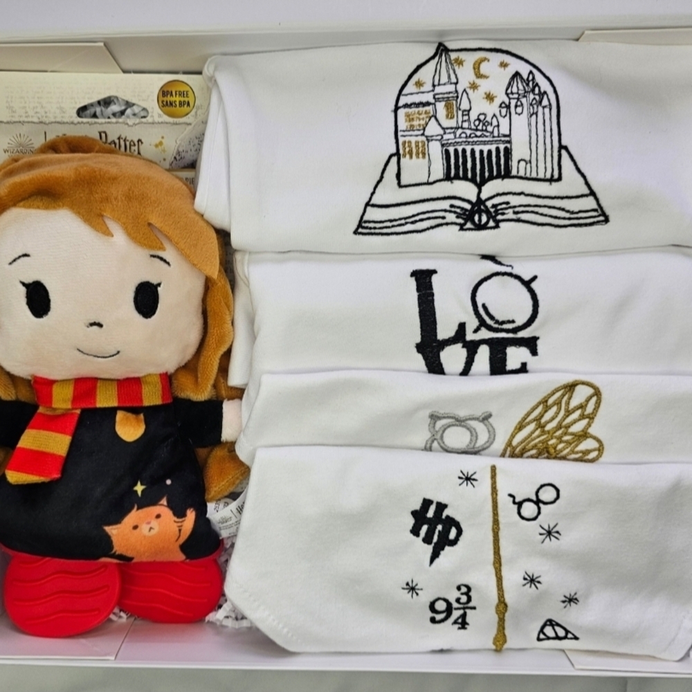 Hermoine Granger Gift Set - Picture 2 of 8
